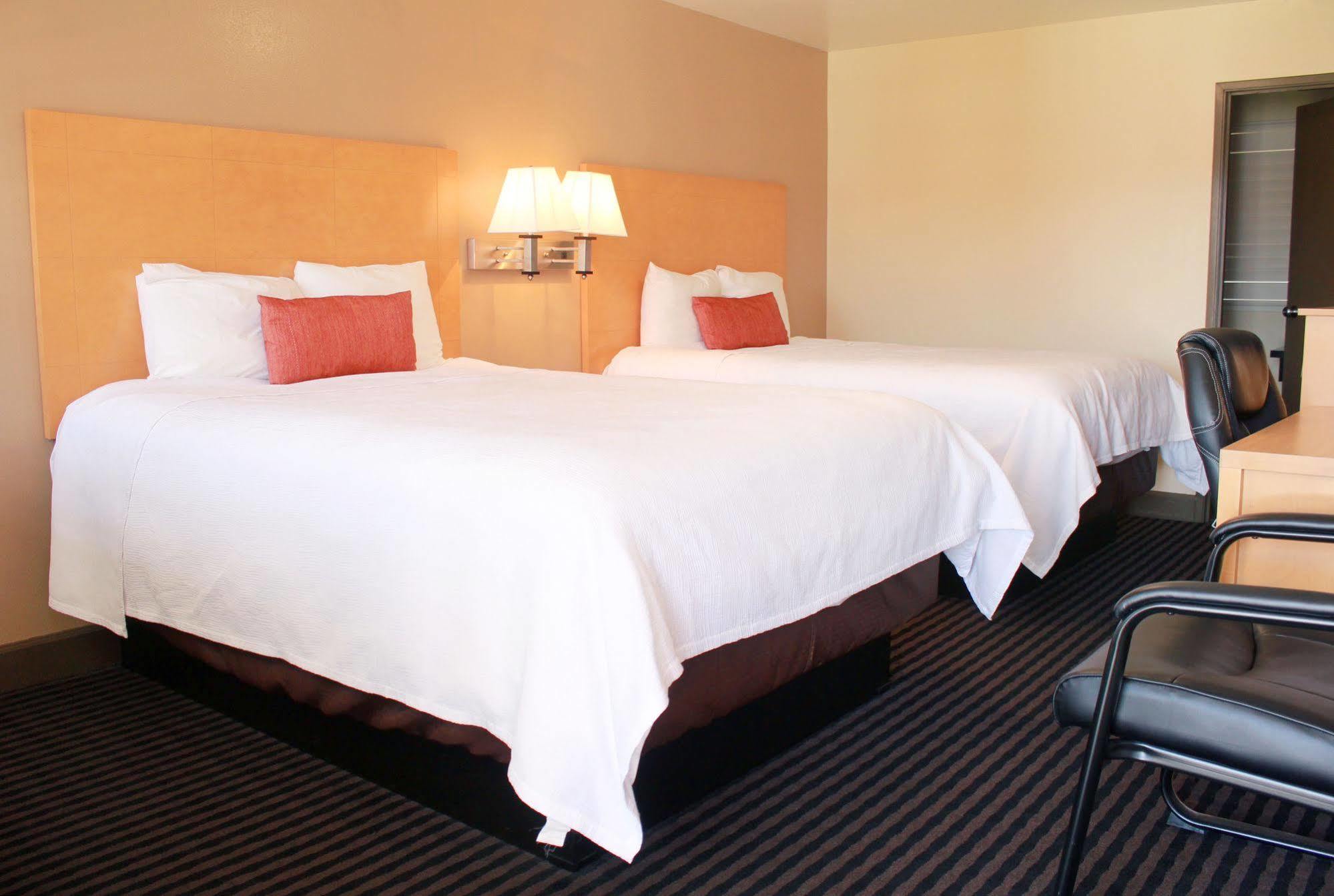 Travelodge By Wyndham Vallejo Extérieur photo