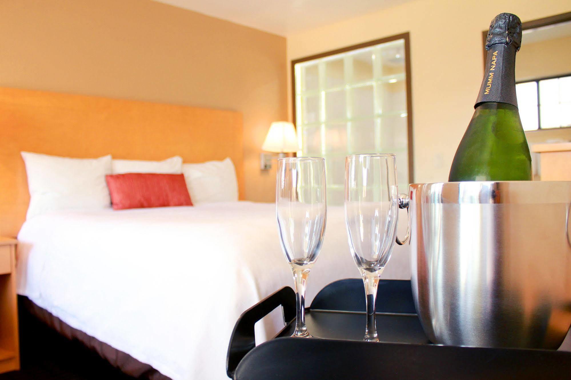 Travelodge By Wyndham Vallejo Extérieur photo